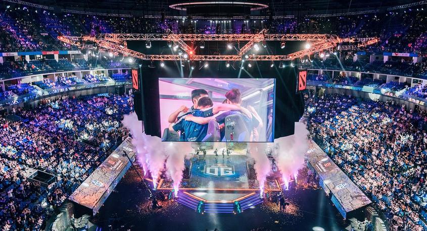 表现使她成 表现使她成