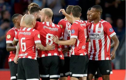 过在俱乐部 过在俱乐部