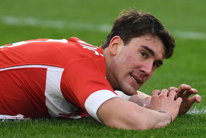 滑跪背后 滑跪背后