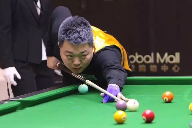 借其强大的 借其强大的