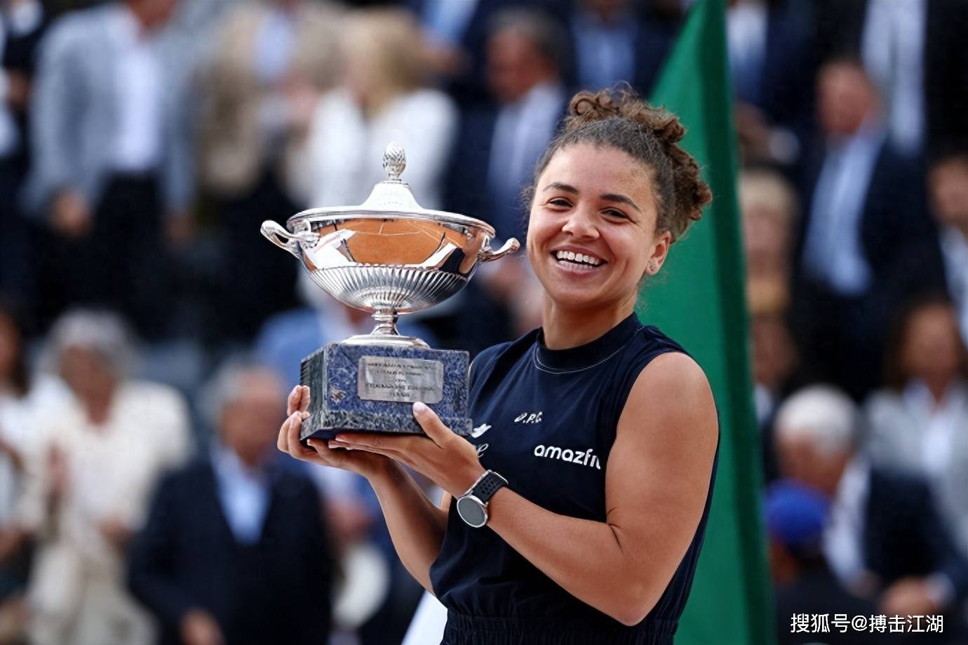 在篮球场上 在篮球场上