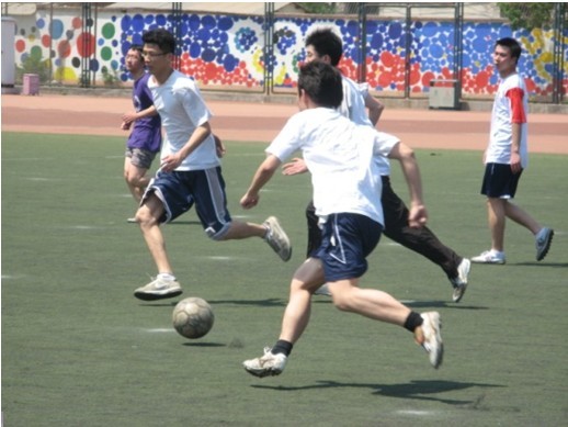 美媒公开新赛季小前排名：詹姆斯居首杜兰特第2小卡第5乔治第18