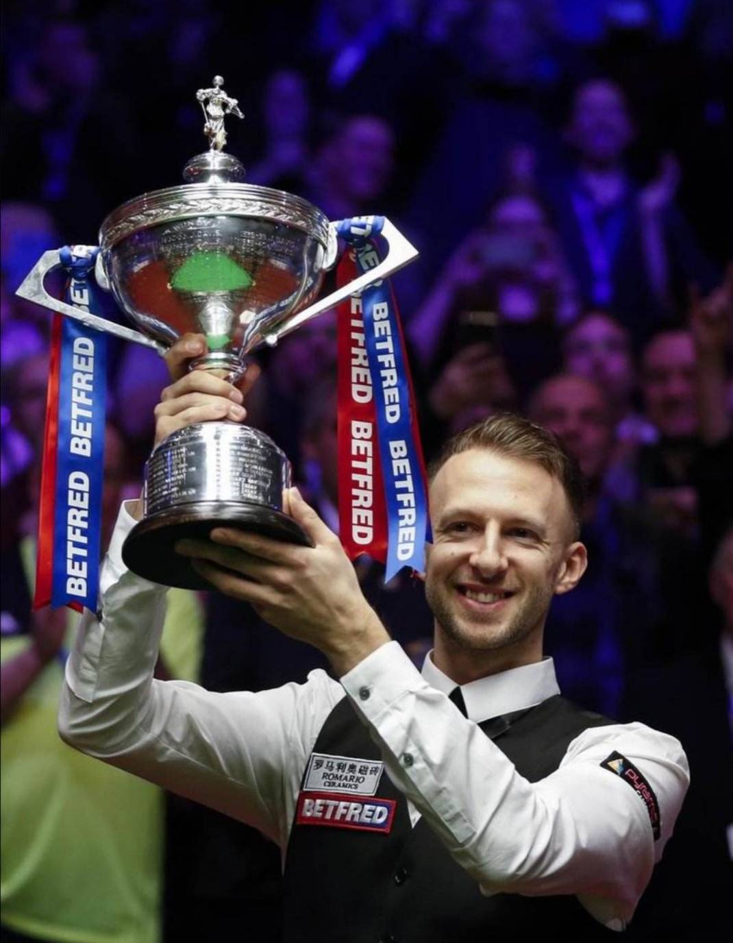 己在公众面 己在公众面