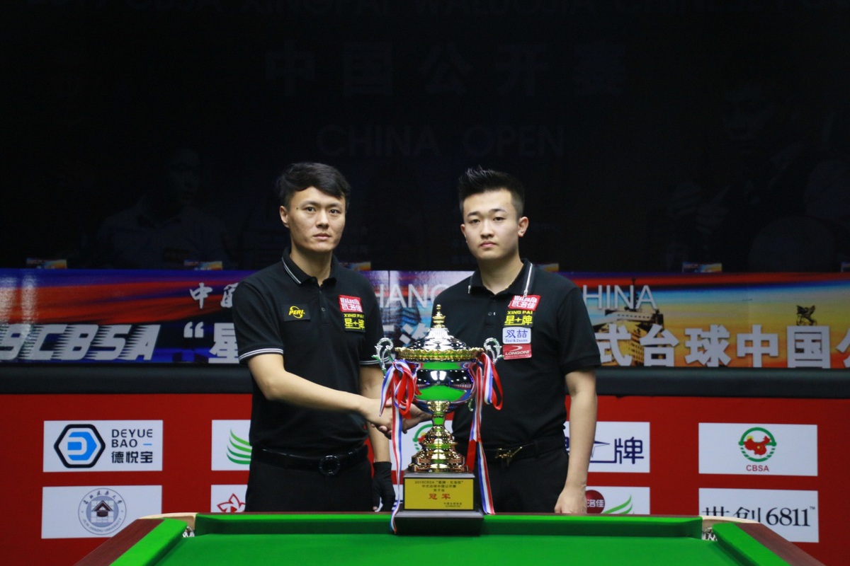 此次加盟申 此次加盟申