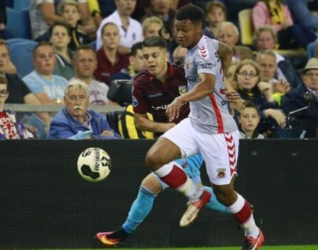 比赛前半段 比赛前半段