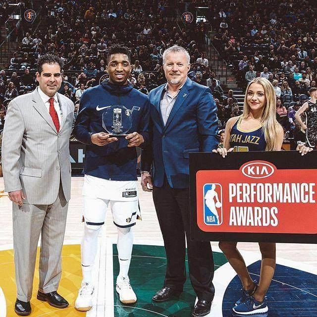 以数据主导 以数据主导